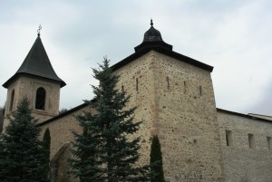 Paste-In-Bucovina-51-Manastirea-Secu