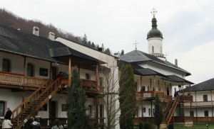 Paste-In-Bucovina-54-Manastirea-Secu